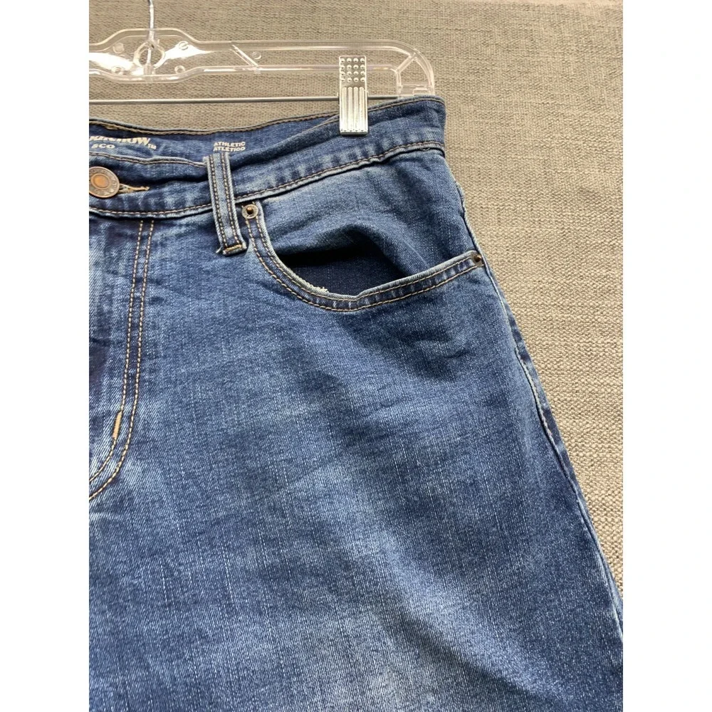 Goodfellow & Co TruTemp 365 All Season Tech Athletic Jeans Mens 32x30 Blue Denim